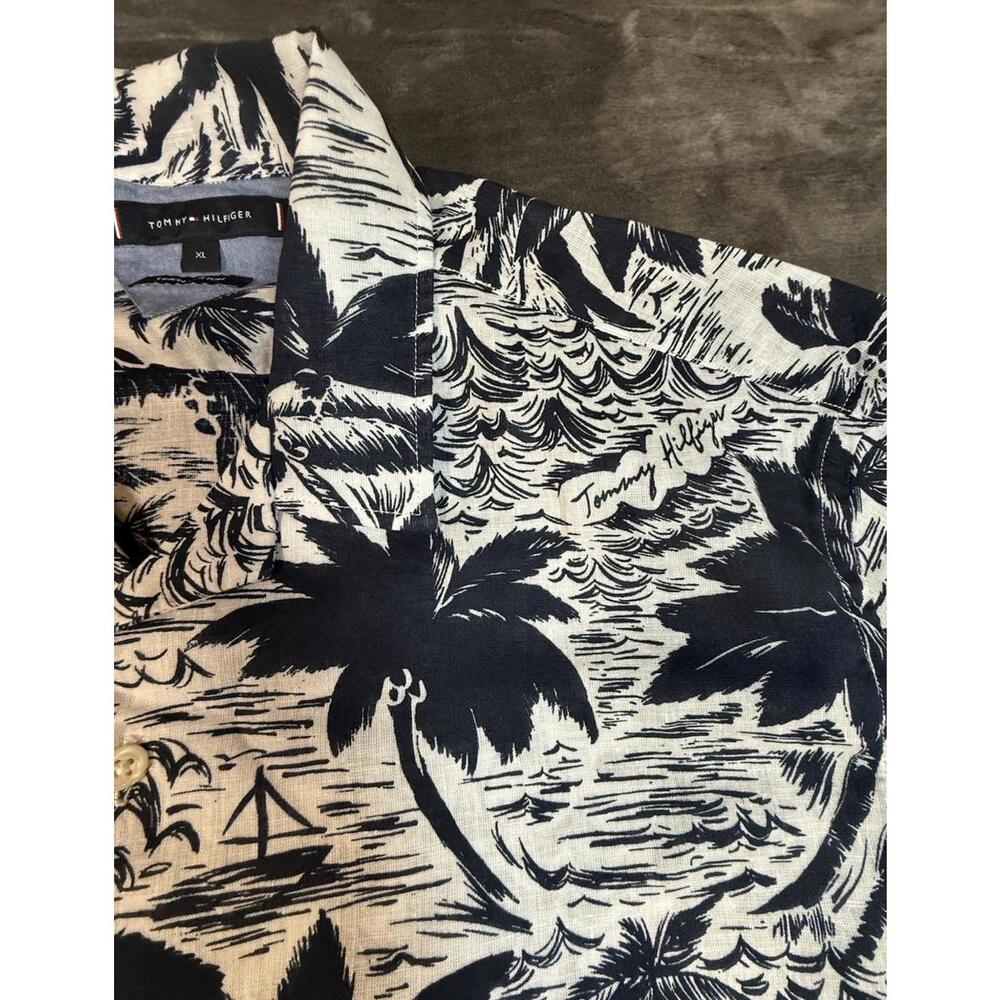Tommy Hilfiger Men's XL Button Down Short Sleeve Collared Casual New